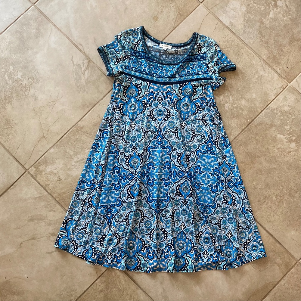 Max Studio mini dress. Cute for work or date night.